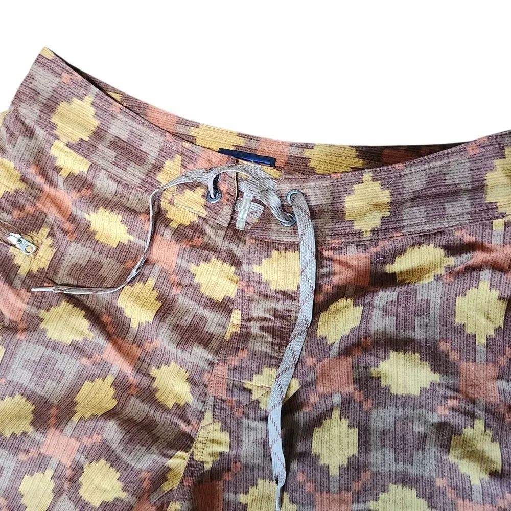 Patagonia Wavefarer Shorts Mens 29 Brown Yellow Geometric Board Surf
